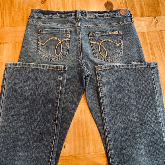 HINT Jeans - Distressed Stretch Denim - Size 9 - Picture 6 of 6